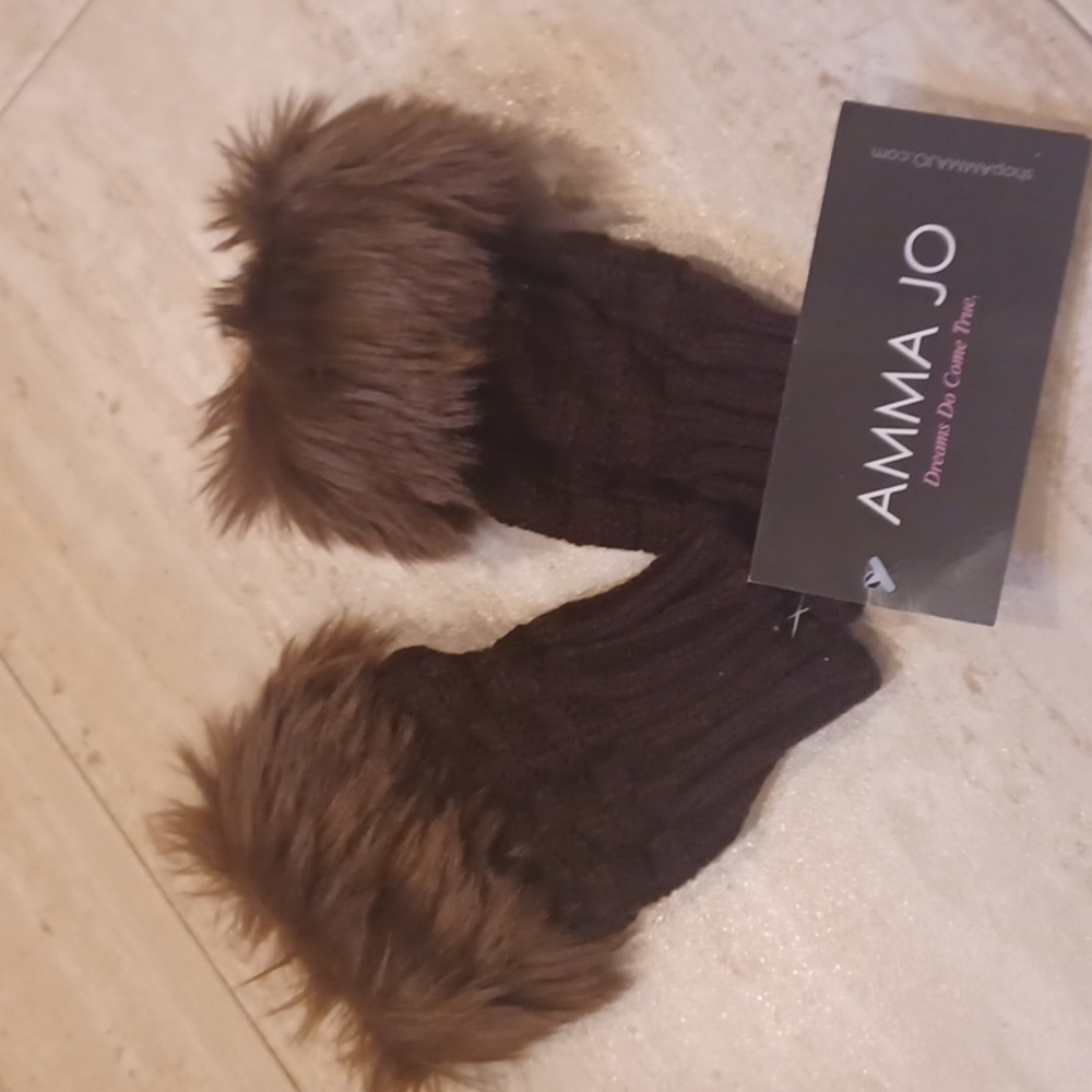 NWT Amma Jo Stylish Brown Knit Faux Fur Fingerless Gloves